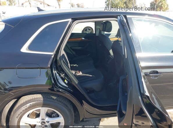 WA1AAAFY2M2051508 2021 AUDI Q5 Black 