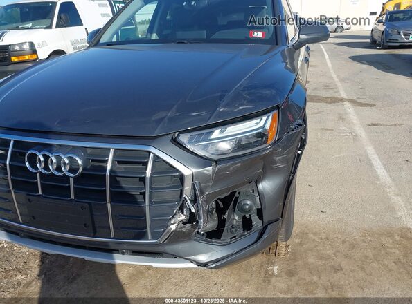 WA1AAAFY2M2066168 2021 AUDI Q5 Gray Vista frontal