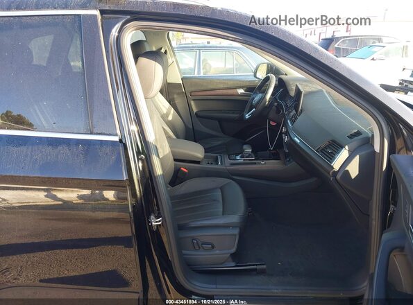 WA1AAAFY3M2009266 2021 AUDI Q5 Black Вид салону спереду