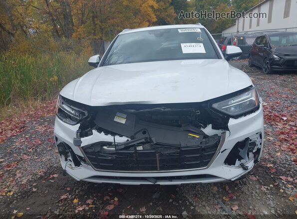 WA1AAAFY5M2094028 2021 AUDI Q5 White Vista frontal