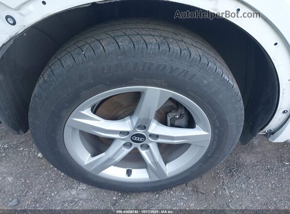 WA1AAAFY6M2004479 2021 AUDI Q5 White Вид щитка приладів