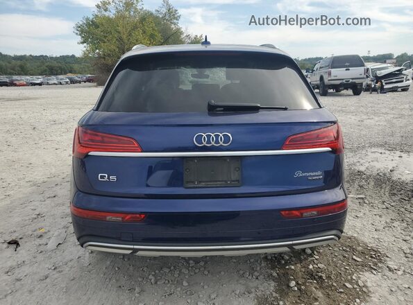 WA1AAAFY9M2070654 2021 AUDI Q5 Blue Vista trasera
