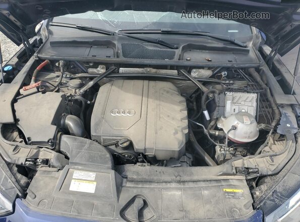 WA1AAAFY9M2070654 2021 AUDI Q5 Blue Vista del compartimento del motor