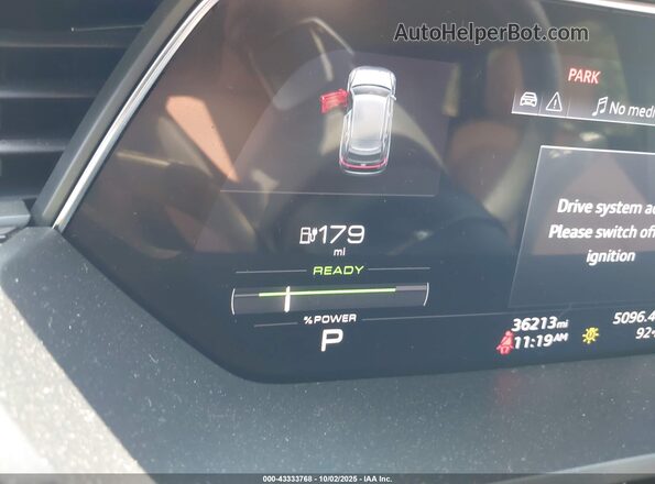WA1AAAGE0NB013541 2022 AUDI E-TRON Black 