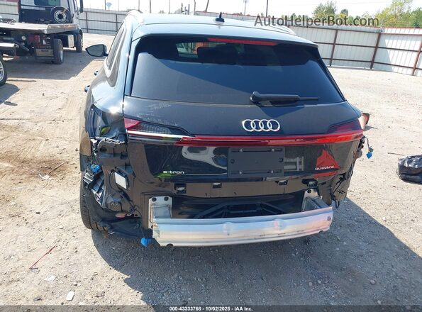 WA1AAAGE0NB013541 2022 AUDI E-TRON Black 