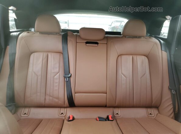 WA1AAAGE2MB017640 2021 AUDI E-TRON Blue Widok tylnych siedzeń