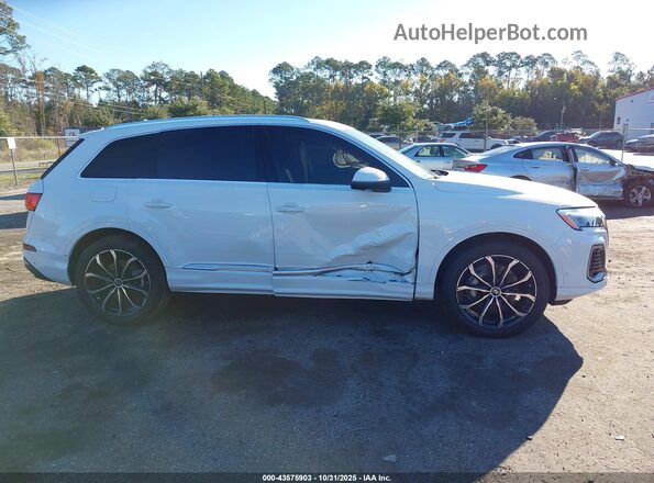 WA1ACBF74SD012315 2025 AUDI Q7 White Rear interior view