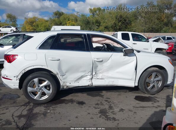 WA1AECF30K1078844 2019 AUDI Q3 White Սալոնի հետևի տեսք