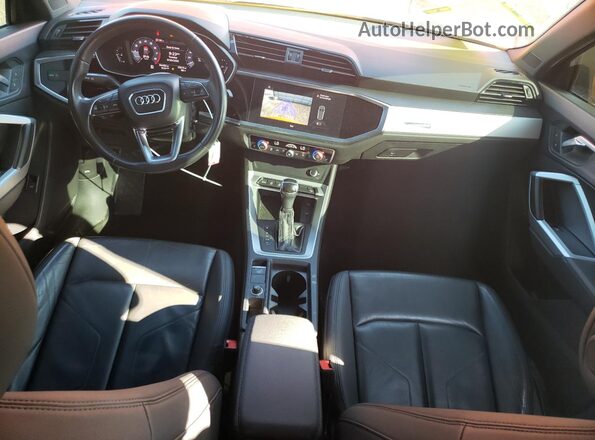 WA1AECF31K1078593 2019 AUDI Q3 Orange Widok deski rozdzielczej
