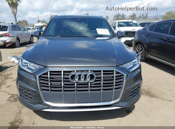 WA1AJAF79LD010027 2020 AUDI Q7 Gray Dashboard view