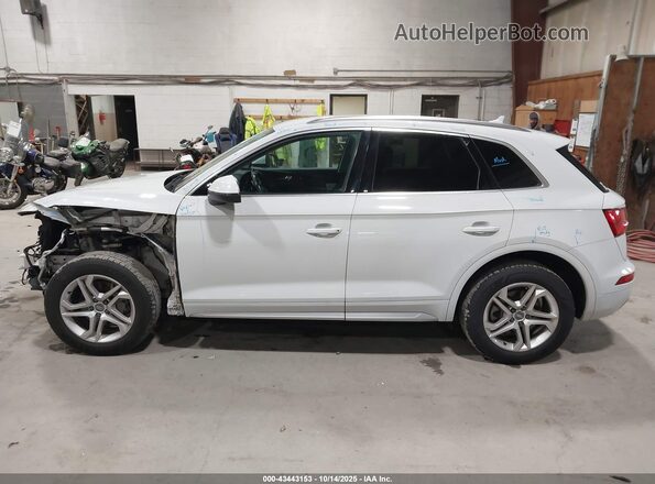 WA1ANAFY4K2114657 2019 AUDI Q5 White სალონის 360-გრადუსიანი ხედი