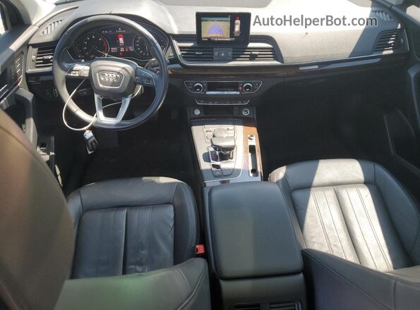 WA1ANAFY4L2017380 2020 AUDI Q5 Gray Widok deski rozdzielczej