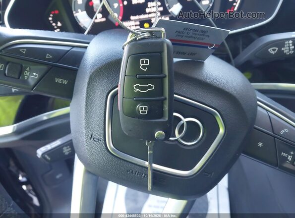 WA1AUCF38N1007169 2022 AUDI Q3 Black Vista del salpicadero