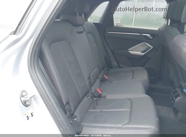 WA1AUCF39M1153496 2021 AUDI Q3 Silver VIN კოდის სტიკერის ხედი