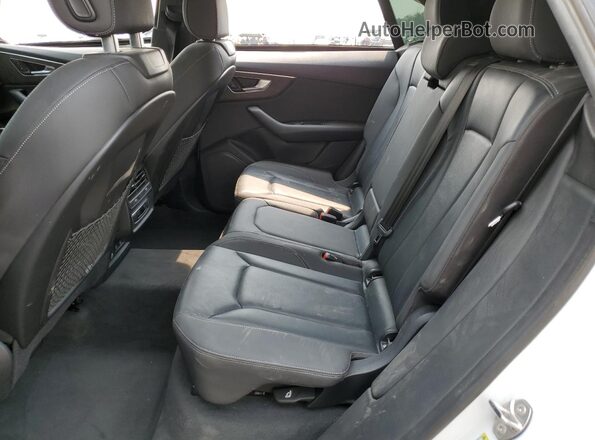 WA1AVAF16LD004251 2020 AUDI Q8 White უკანა სალონის ხედი