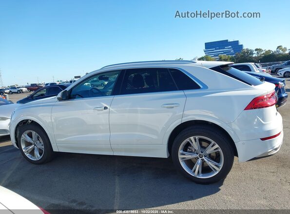 WA1AVBF15PD019349 2023 AUDI Q8 White Սալոնի 360 աստիճան տեսք
