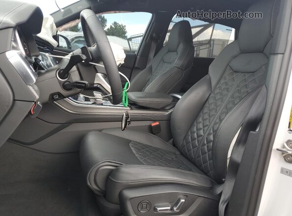 WA1AWBF70SD002775 2025 AUDI SQ7 White Front interior view