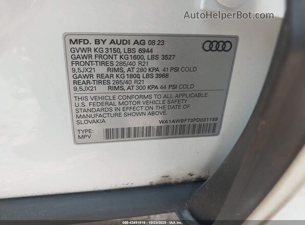 WA1AWBF73PD031159 2023 AUDI SQ7 White Շարժիչի բաժամունքի տեսք