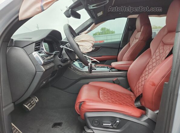 WA1AWBF7XPD003858 2023 AUDI SQ7 Серебряный Вид салона спереди