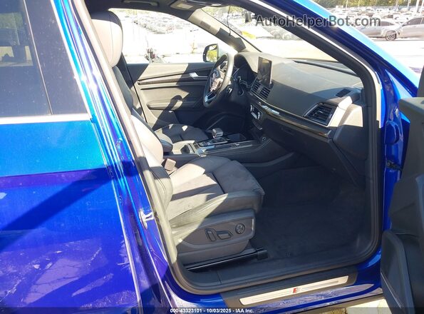 WA1B4AFY1N2113672 2022 AUDI SQ5 Blue Widok wnętrza z przodu