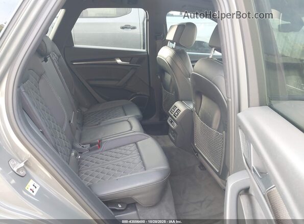 WA1B4AFY6P2022481 2023 AUDI SQ5 Gray VIN sticker view