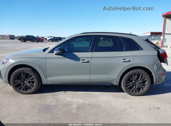 WA1B4AFY8M2034966 2021 AUDI SQ5 Gray 360 interior view