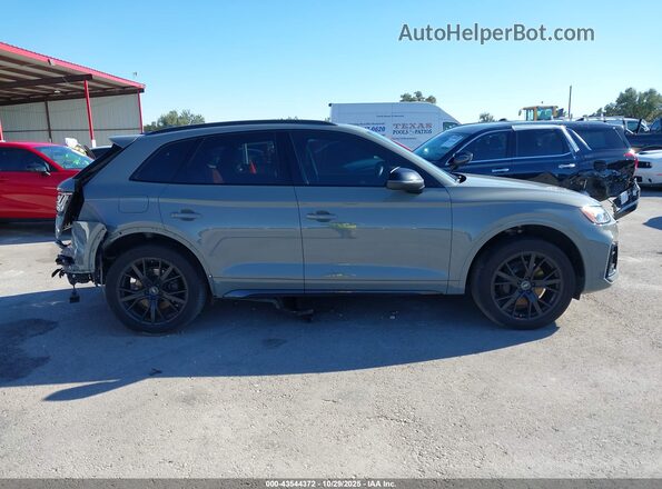 WA1B4AFY8M2034966 2021 AUDI SQ5 Gray Rear interior view