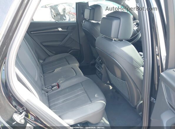 WA1B4AFY8R2023134 2024 AUDI SQ5 Black Вид наклейки з VIN-кодом