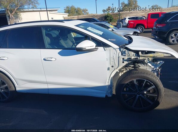 WA1B5BFZ3SP015026 2025 AUDI Q4 White 