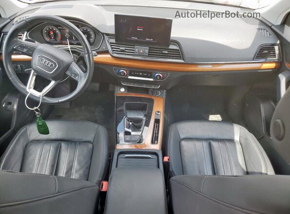 WA1BAAFY8M2020378 2021 AUDI Q5 Black Dashboard view