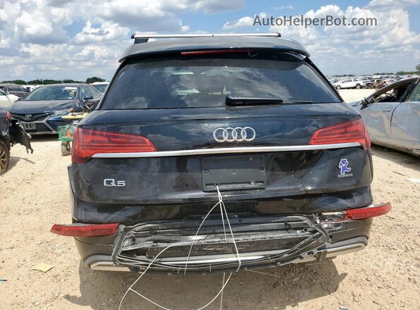 WA1BAAFY8M2020378 2021 AUDI Q5 Black Rear view
