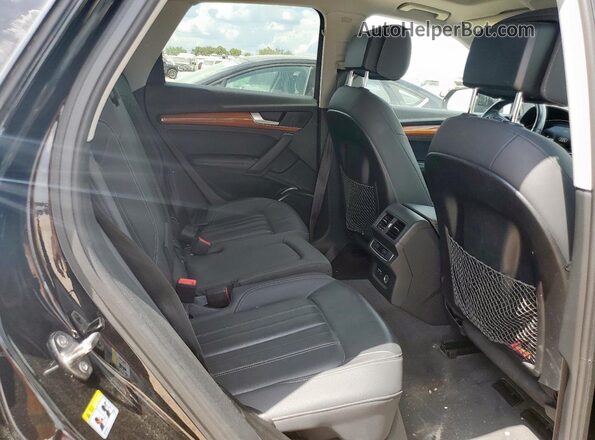 WA1BAAFY8M2020378 2021 AUDI Q5 Black Rear interior view