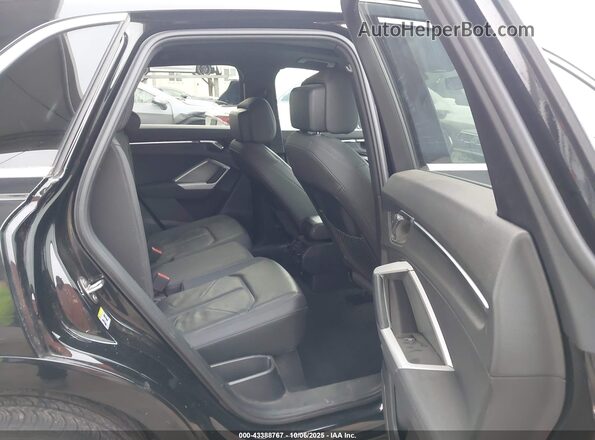 WA1BECF37L1076286 2020 AUDI Q3 Black VIN კოდის სტიკერის ხედი