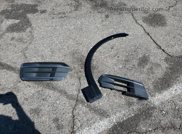 WA1BNAFY3L2027872 2020 AUDI Q5 Black VIN կոդի պիտակի տեսք