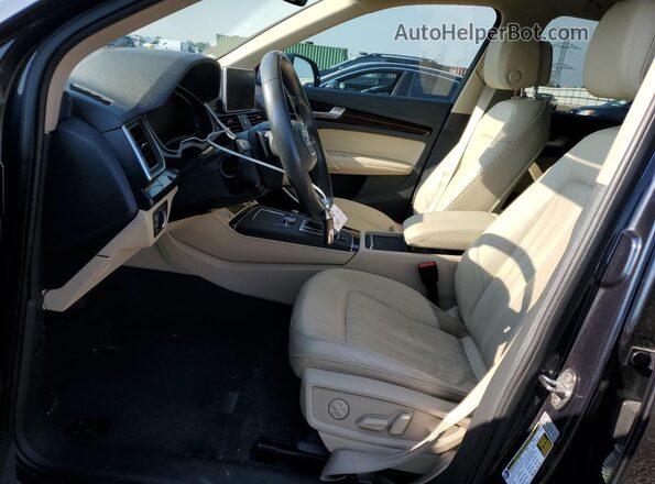 WA1BNAFY5K2039486 2019 AUDI Q5 Blue Front interior view