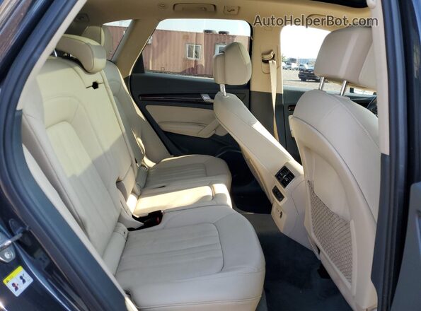 WA1BNAFY5K2039486 2019 AUDI Q5 Blue Rear seats view
