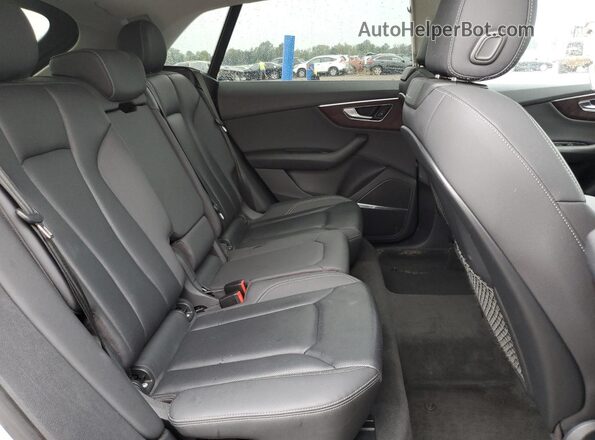 WA1BVAF10KD015524 2019 AUDI Q8 Белый Вид задней части салона