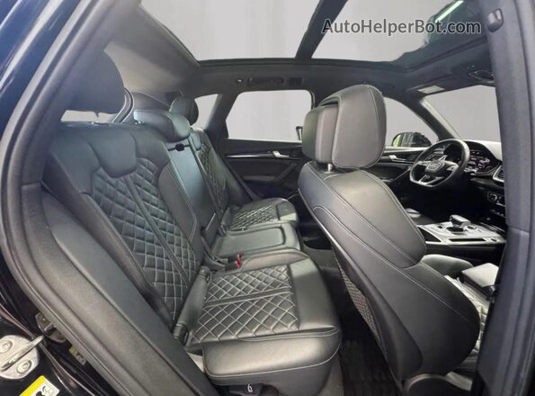 WA1C4AFY1L2037176 2020 AUDI SQ5 Black Вид ззаду
