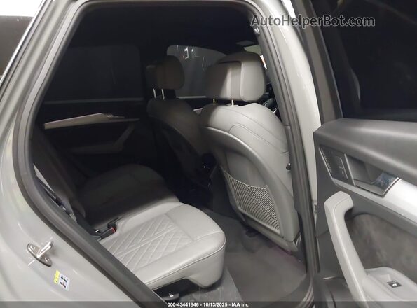 WA1C4AFY8L2065153 2020 AUDI SQ5 Gray Vista de la etiqueta del VIN