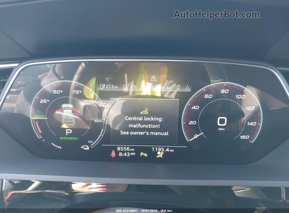 WA1CAAGE3RB063395 2024 AUDI Q8 E-TRON Gray Вид задніх сидінь