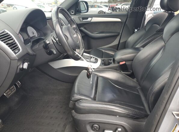 WA1CCAFP0HA078261 2017 AUDI SQ5 Silver Front interior view