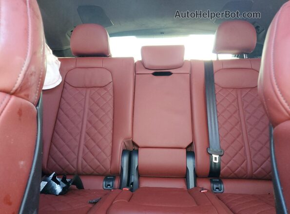 WA1CWBF11SD009075 2025 AUDI SQ8 White Vista de los asientos traseros
