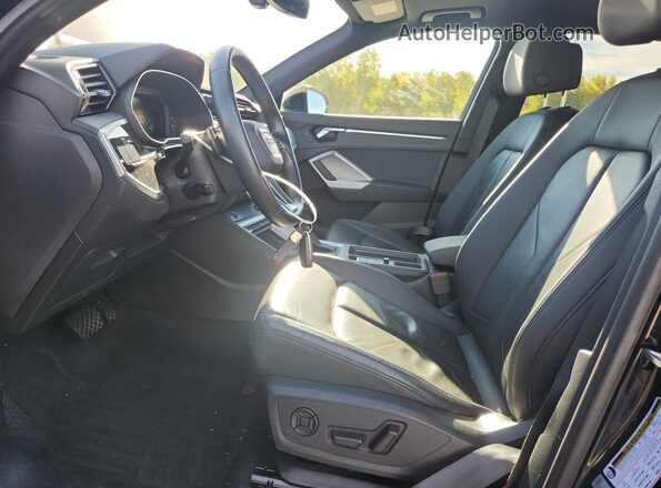WA1DECF30M1011158 2021 AUDI Q3 Black წინა სალონის ხედი