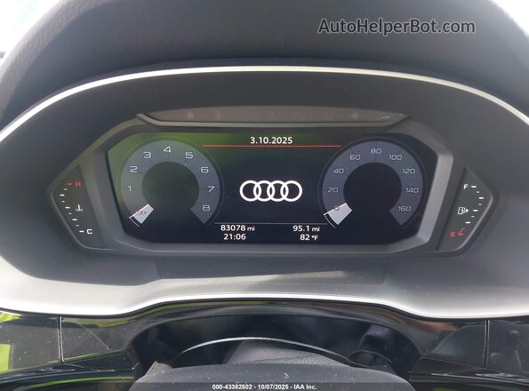 WA1DECF30M1025366 2021 AUDI Q3 Black Вид задніх сидінь
