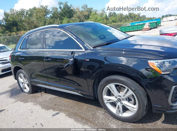 WA1DECF30M1025366 2021 AUDI Q3 Black Вид задньої частини салону