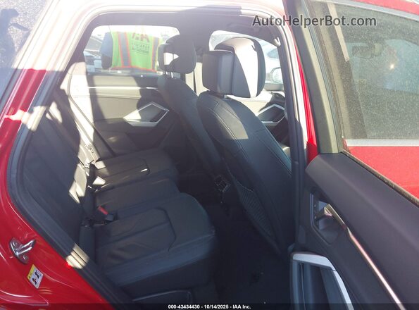 WA1DECF31S1006306 2025 AUDI Q3 Красный Вид наклейки с VIN-кодом