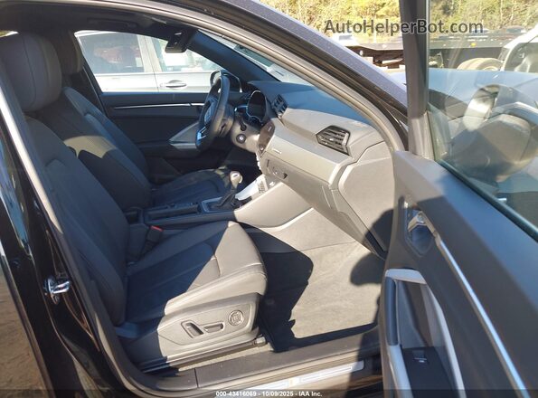 WA1DECF31S1060771 2025 AUDI Q3 Black Widok wnętrza z przodu