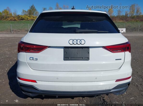 WA1DECF33M1004334 2021 AUDI Q3 White 