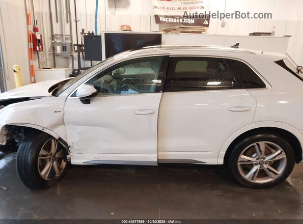 WA1DECF34L1012506 2020 AUDI Q3 White სალონის 360-გრადუსიანი ხედი