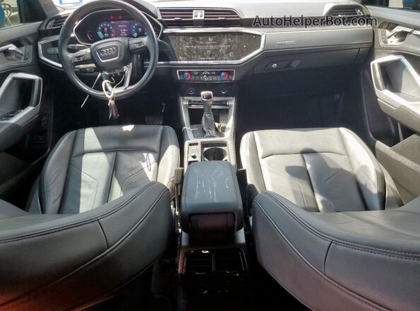 WA1DECF34P1049142 2023 AUDI Q3 Blue Вид панелі приладів
